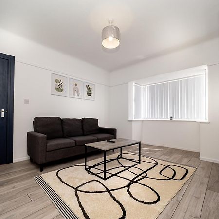 3Br Haven Retreat In Wallasey With Free Street Parking Exterior photo
